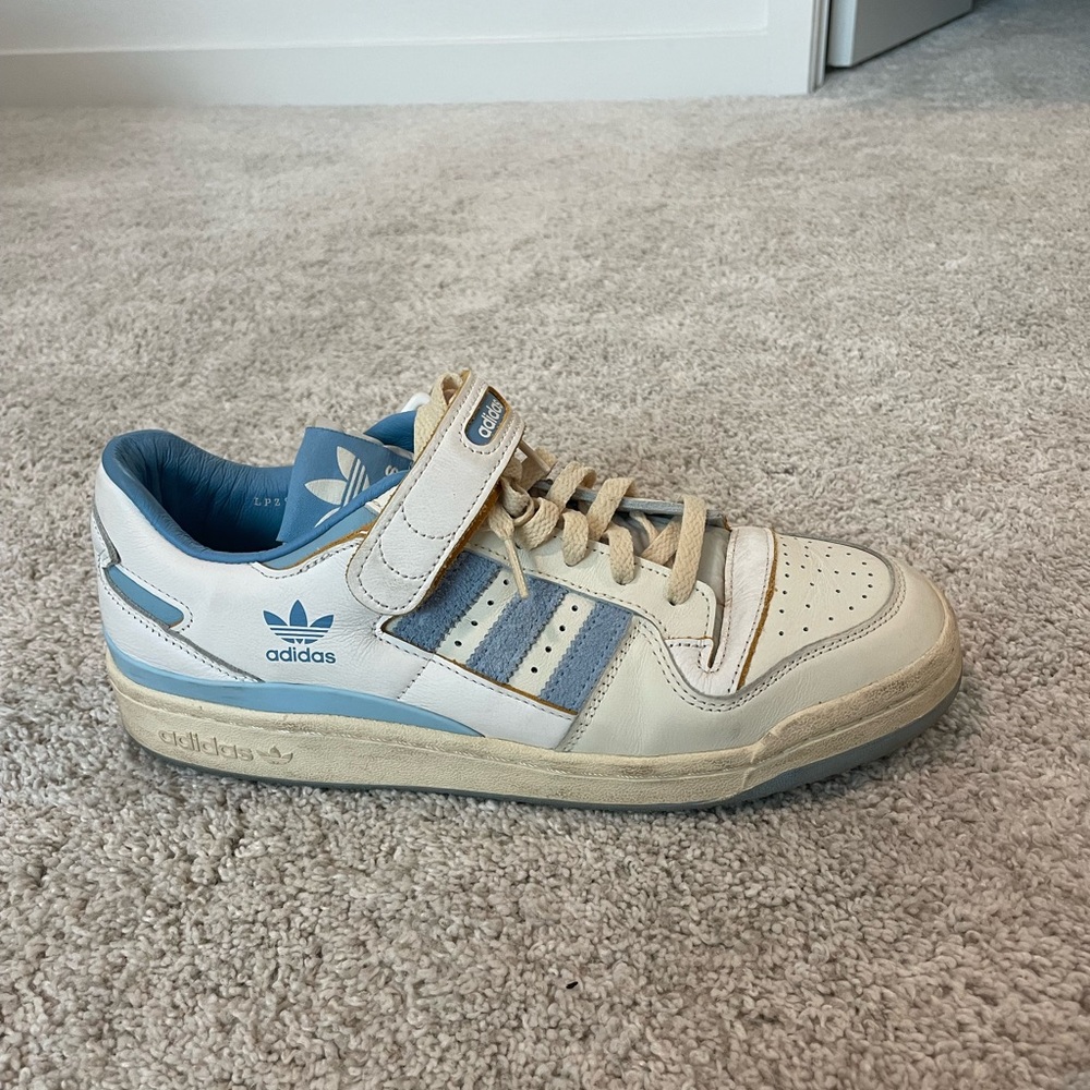 Men’s Adidas Forum Sneakers